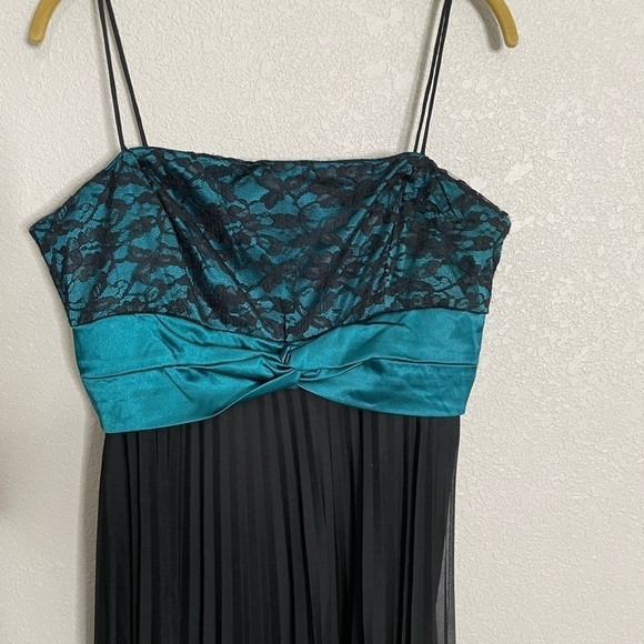 Alex Evenings Black Turquoise Lace Formal Dress 10 - Picture 5 of 5